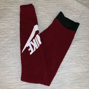 Nike Leg-a-See High Waist Leggings (Maroon)